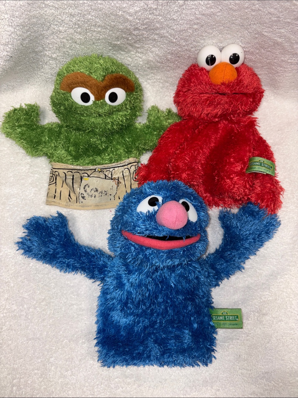 Gund Sesame street Grover Elmo Oscar the grouch puppets 2003, 2011